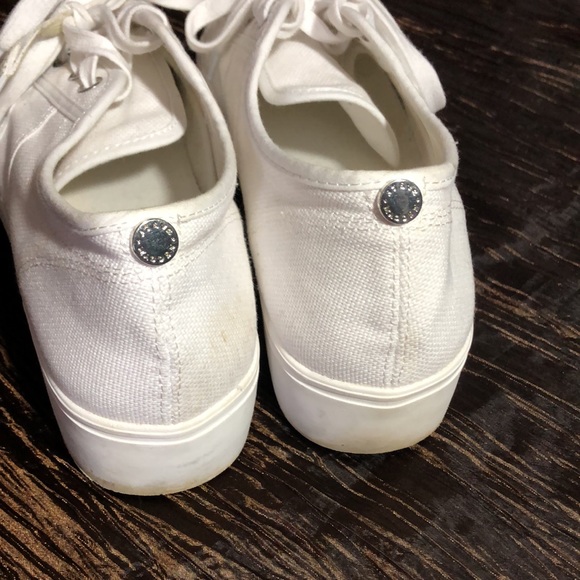 Steve Madden canvas top raised sole sneakers - Picture 3 of 6